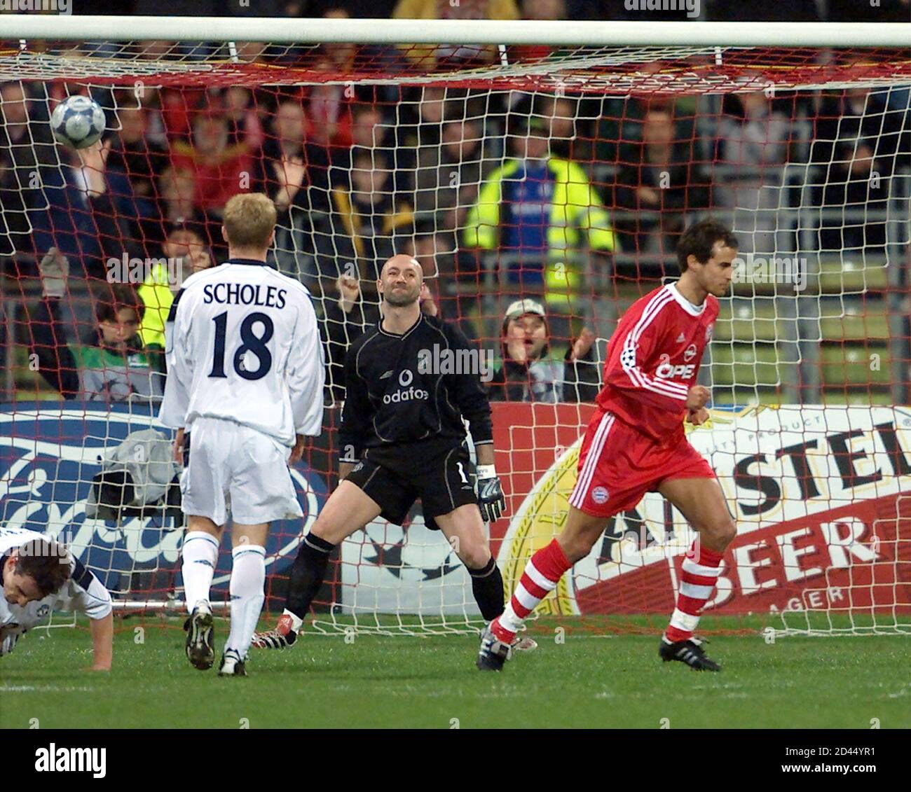 Manchester United S Paul Scholes L And Goalkeeper Fabien Barthez C React After Bayern Munich S Mehmet Scholl R Scores The Second Goal For His Club During Their Champions League Quarter Final Match In Munich S