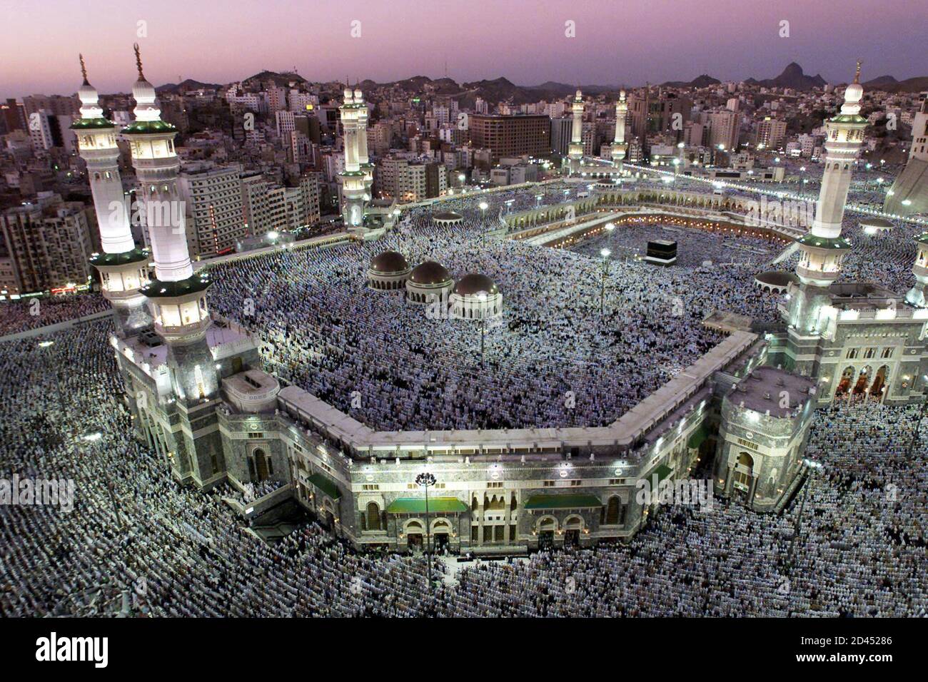 A View Of Haram Where The Kaaba Is Located In The Holy City Of Mecca During Sunset February 18 02 As About Two Million Muslim Pilgrims Gather For Their Haj Pilgrimage Which