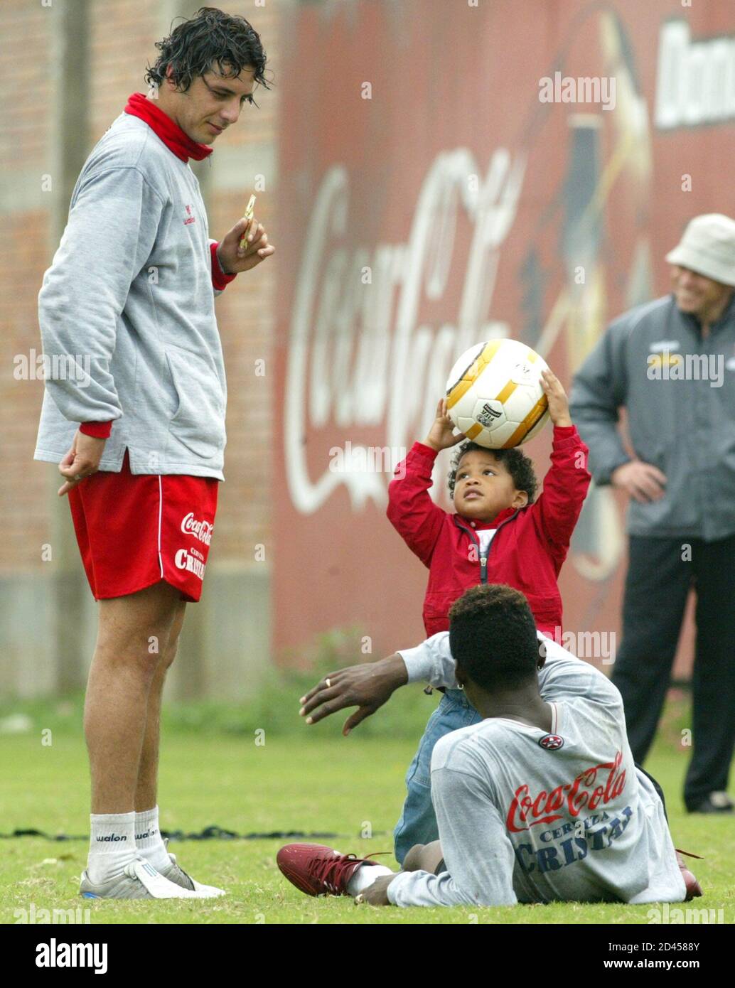 Claudio pizarro peru national team hi-res stock photography and images ...