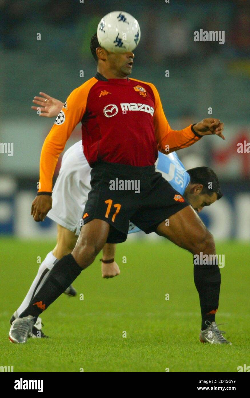 AS ROMA'S EMERSON AND LAKIS OF AEK ATHENS CHALLENGE FOR THE BALL DURING  THEIR CHAMPIONS LEAGUE MATCH IN ROME Stock Photo - Alamy