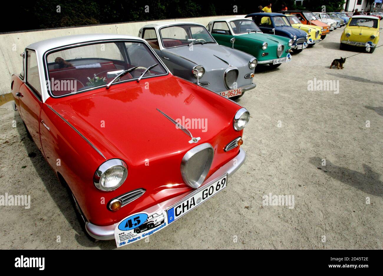 Glas auto hi-res stock photography and images - Alamy