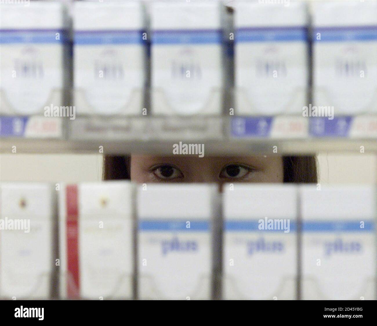 Korean cigarettes hires stock photography and images Alamy