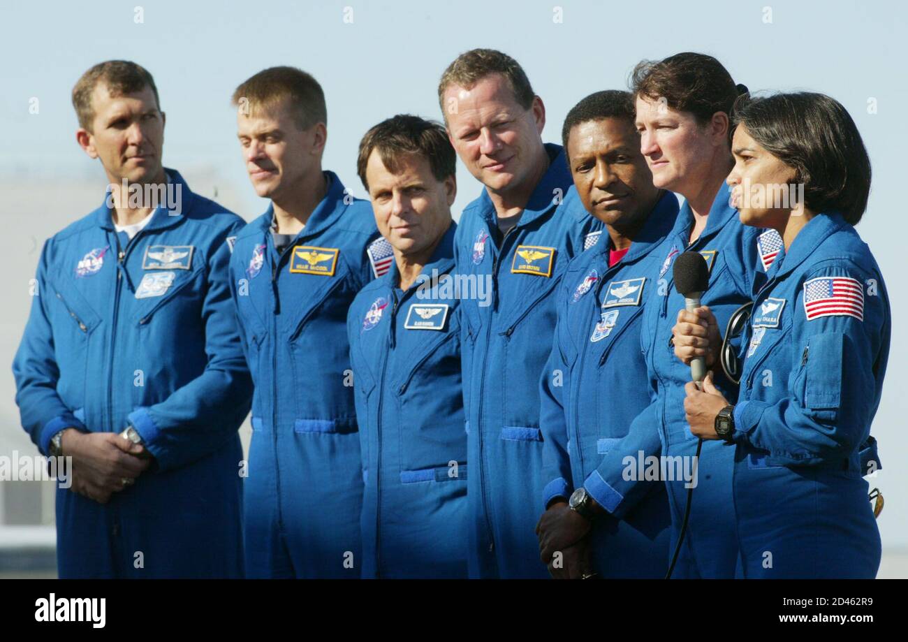 2003 колумбия. Гибель шаттла колумбия 2003. Экипаж колумбии 2003. 2003 колумбия. 2003 колумбия.