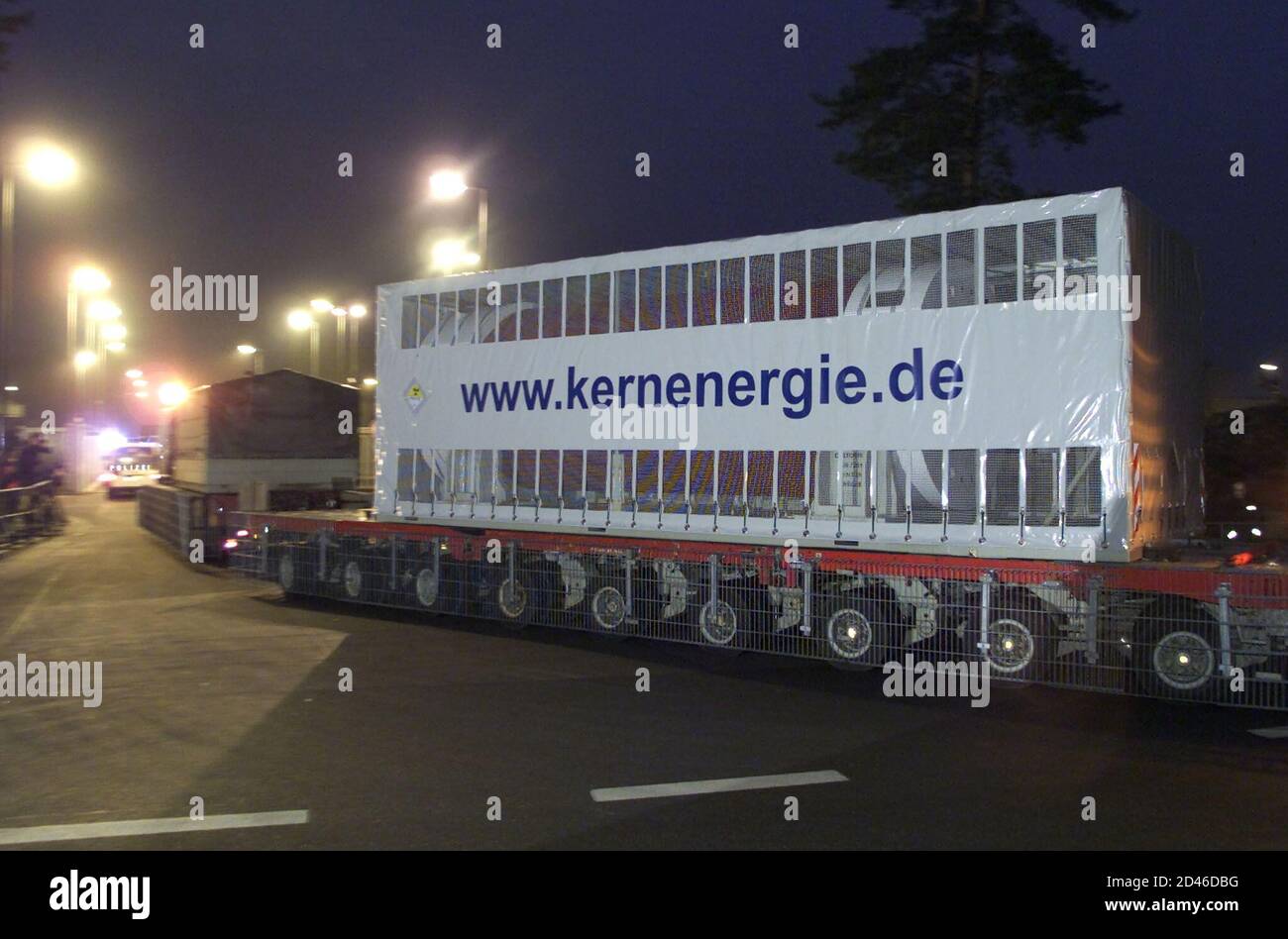 Spent nuclear fuel hires stock photography and images Alamy