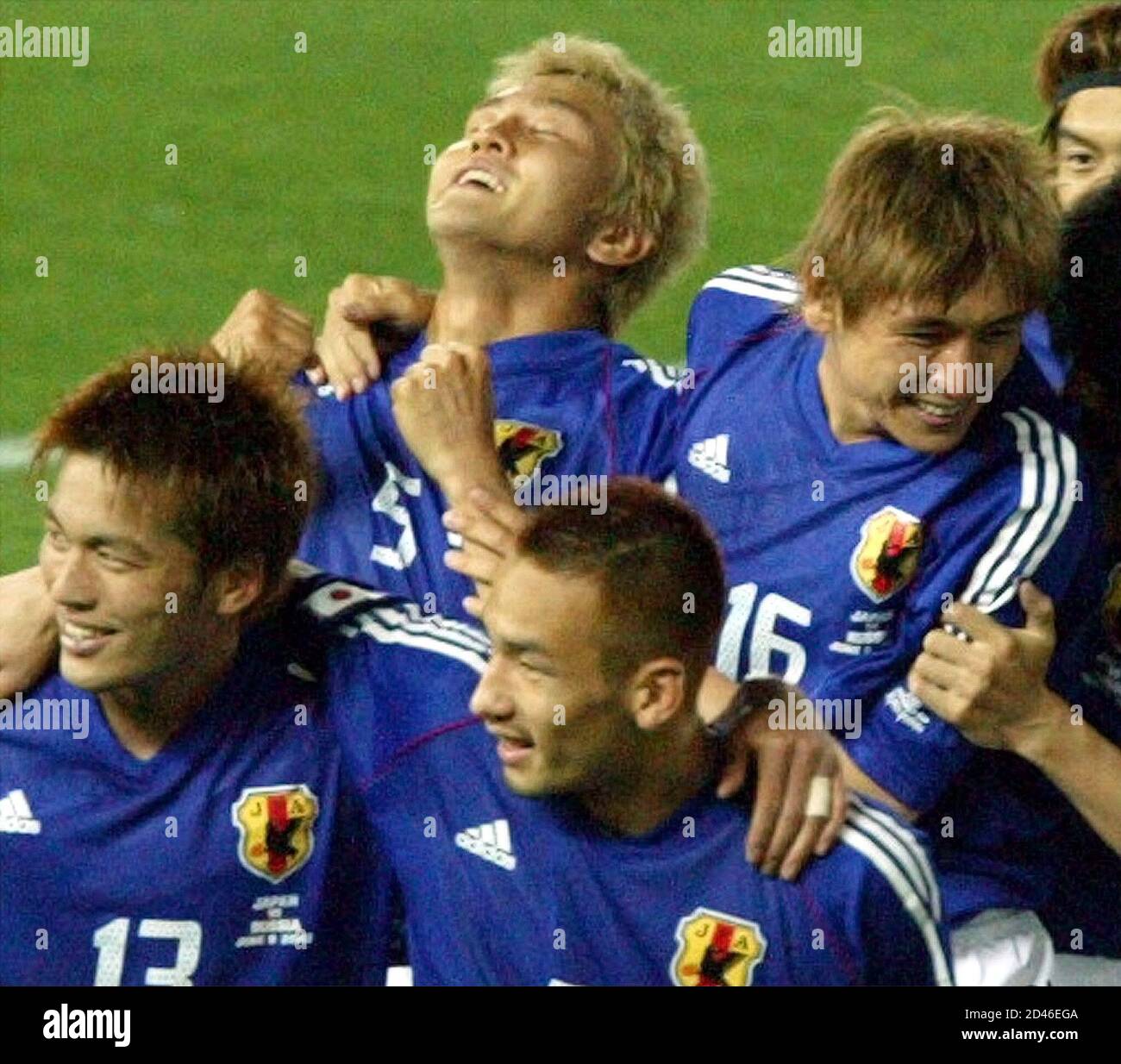 Junichi Inamoto Celebrates Scoring Goal High Resolution Stock Photography And Images Alamy Junichi Inamoto Celebrates Scoring Goal High Resolution Stock Photography And Images Alamy