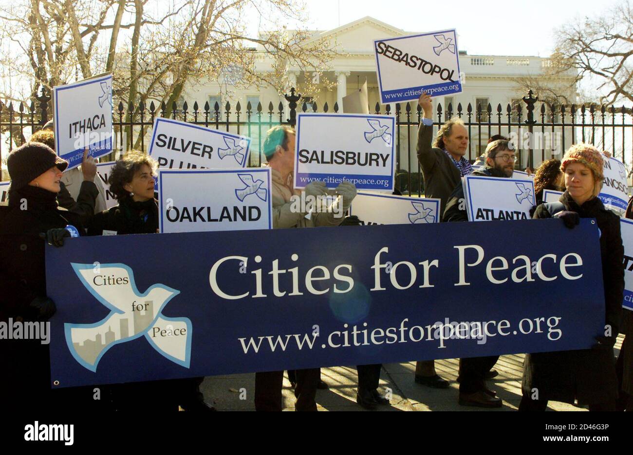 Participants In The Cities For Peace Movement A Grass Roots Movement Composed Of Members Of City Councils From Several U S Cities Gather Briefly In Front Of The White House In Washington February