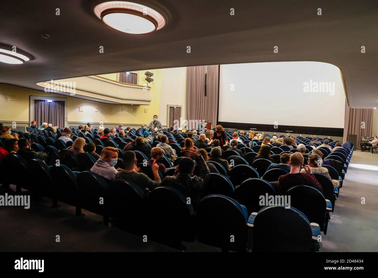 Berlin, Germany. 08th Oct, 2020. Interior view into the hall at the opening of the 10th Kurdish Film Festival in the Babylon cinema. Credit: Gerald Matzka/dpa-Zentralbild/ZB/dpa/Alamy Live News Stock Photo