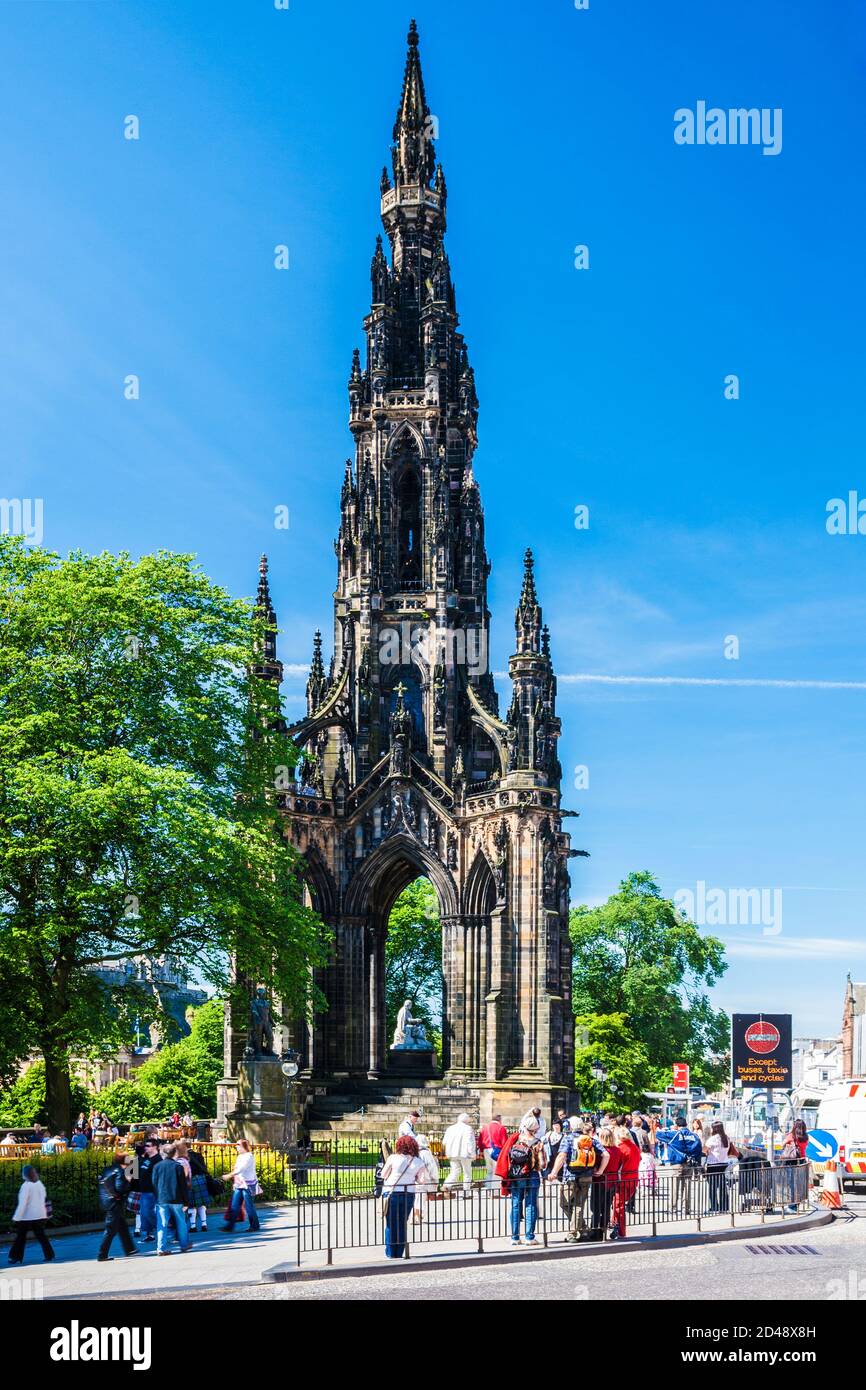 The Scott Monument in Edinburgh Stock Photo - Alamy