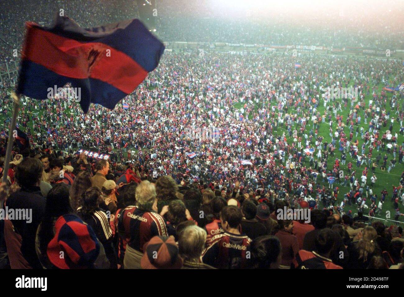 Thousands Of Fans Of The Argentine San Lorenzo Soccer Club Fill The Pitch After Their Team Defeated Union De Santa Fe 2 1 In The Argentine National A First Division Closing Championship In