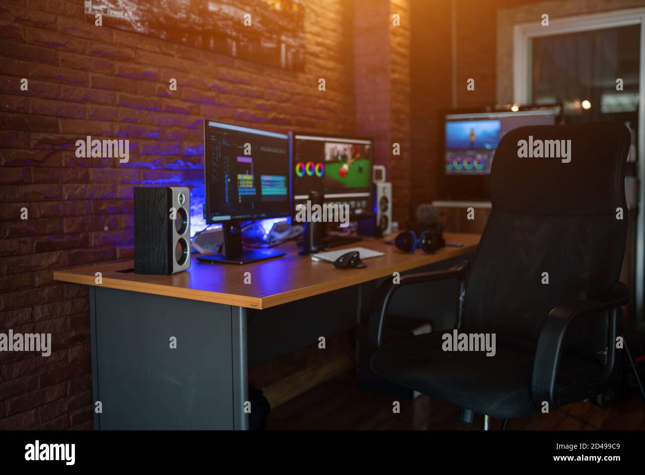 Editing desk deals