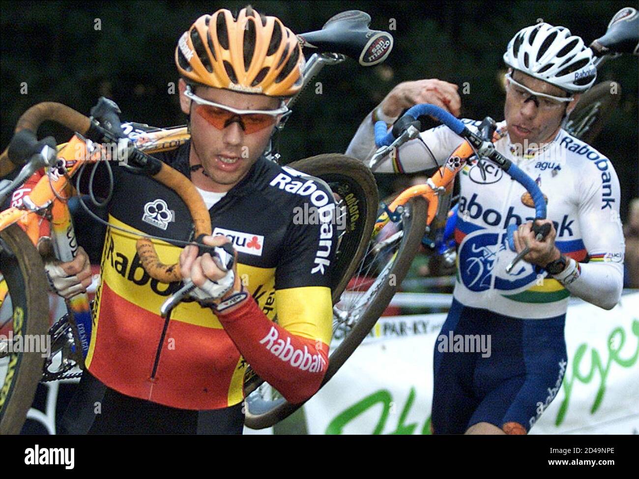 Belgian Mario Sven Nys (L) and Dutch 