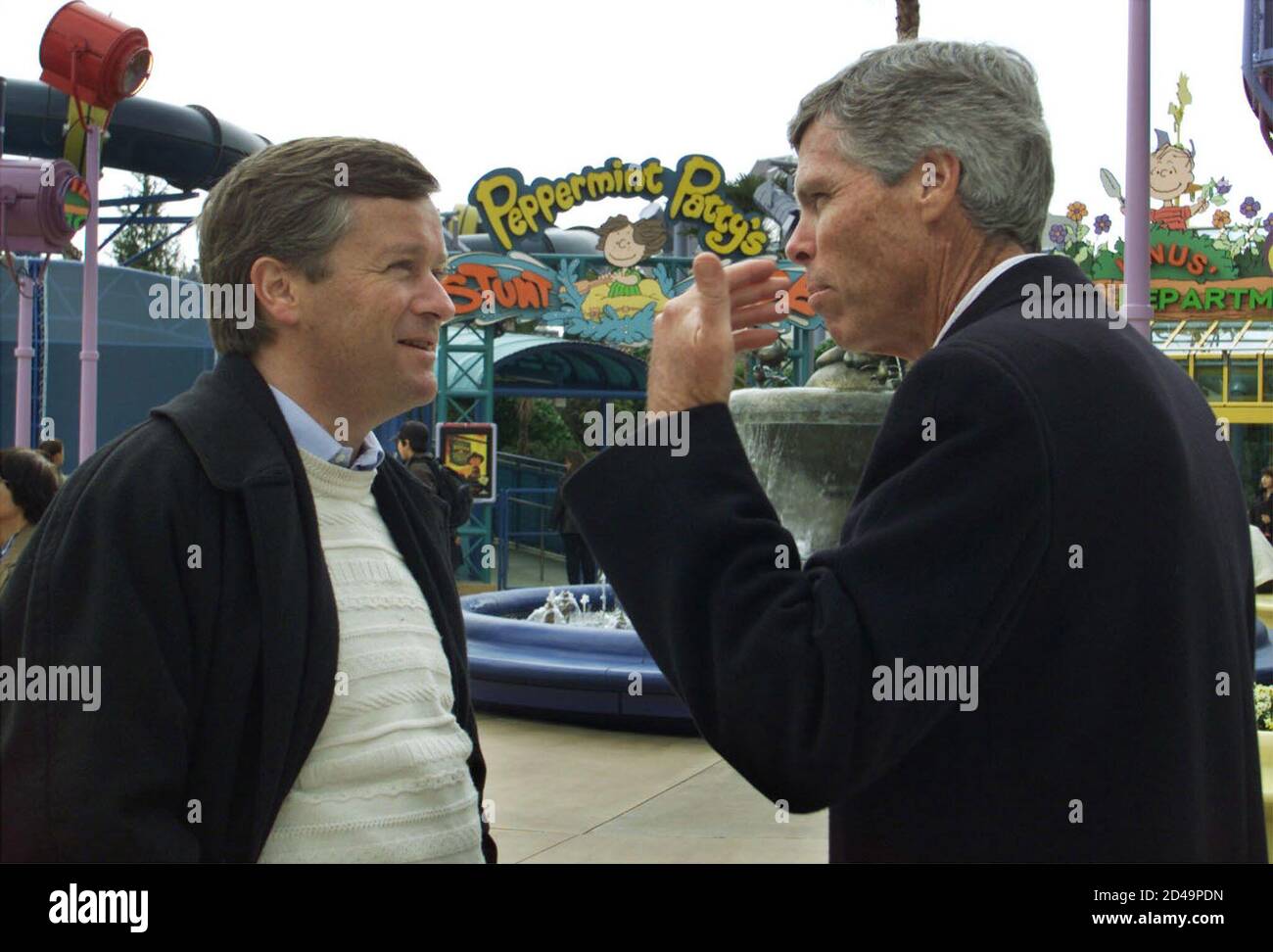 Jean-Marie Messier (L), Chairman and CEO of French entertainment giant  Vivendi Universal, owner of Universal Studios, speaks with Universal Studios  Recreation Group Chairman and CEO Tom Williams at a pre-opening preview at