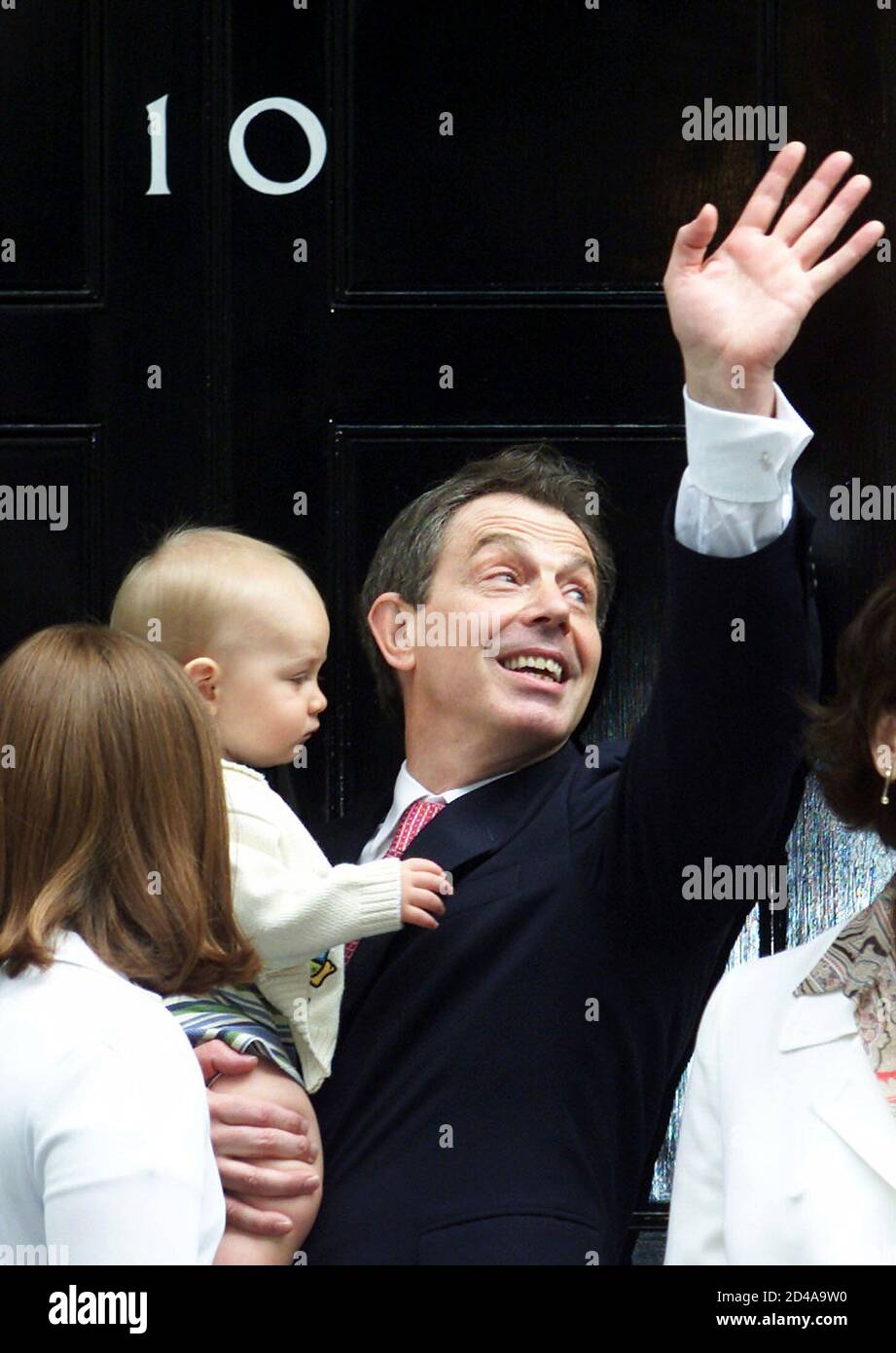 Tony blair landslide hi-res stock photography and images - Alamy