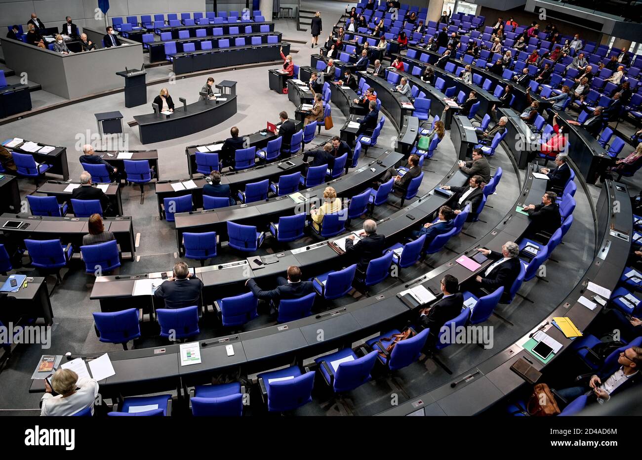 Berlin, Germany. 09th Oct, 2020. Wolfgang Schäuble (CDU), President of the Bundestag chairs the session of the Bundestag. The victims of the German wars of annihilation will be debated, as will a vote on the reform of family reunification in the EU. Credit: Britta Pedersen/dpa-Zentralbild/dpa/Alamy Live News Stock Photo