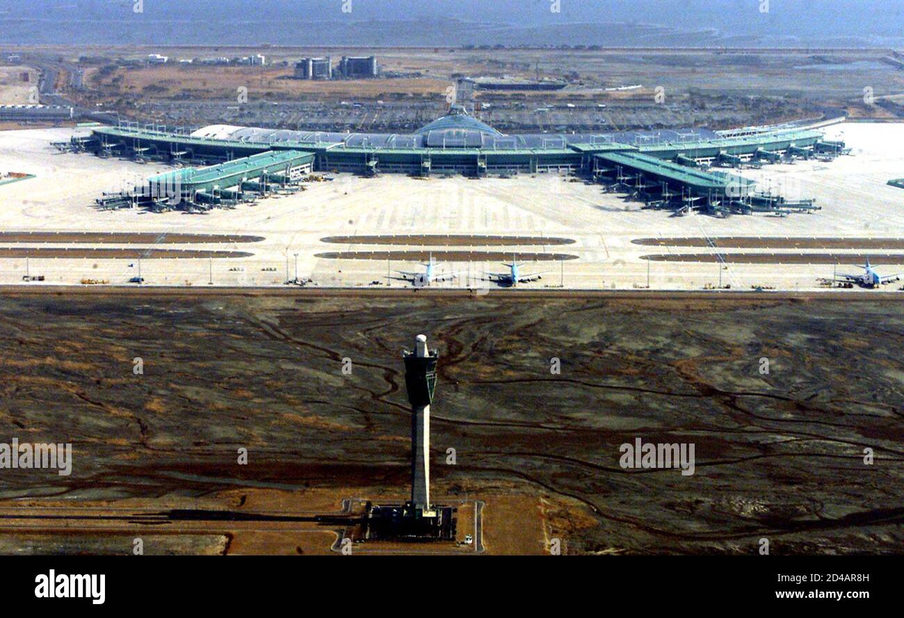 Incheon international airport aerial hi-res stock photography and images -  Alamy