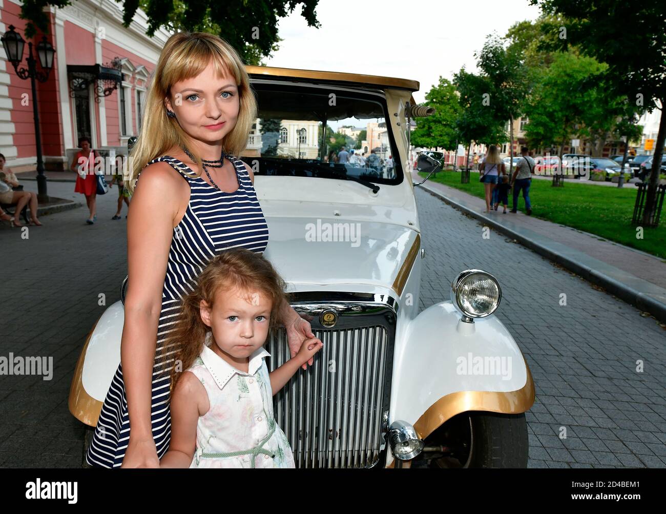 Family summer resort hi-res stock photography and images - Alamy