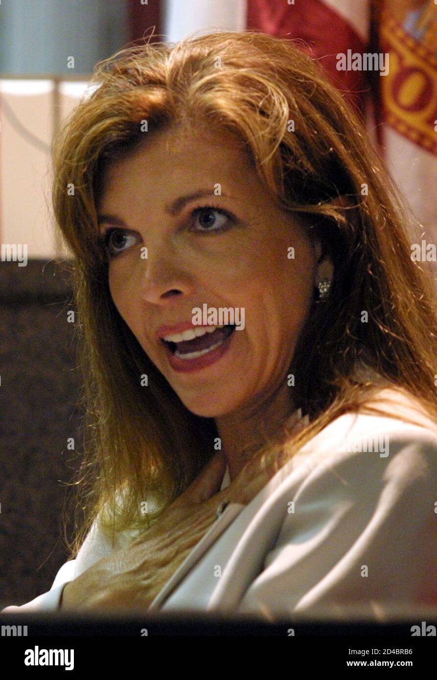 Teresa earnhardt hi-res stock photography and images - Alamy