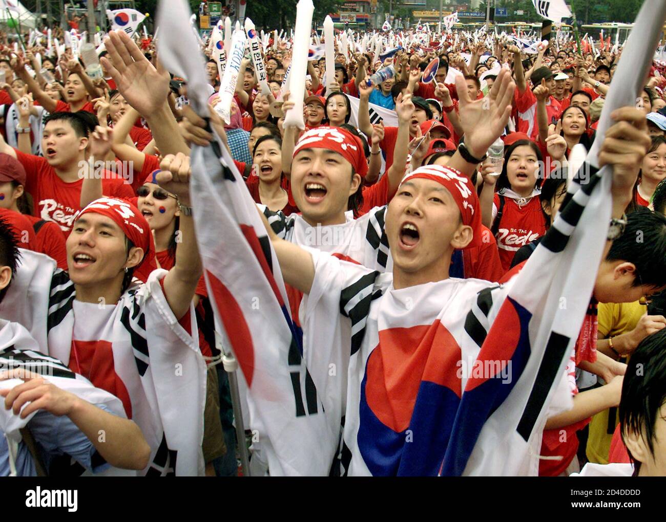 South koreans celebrate hires stock photography and images Alamy