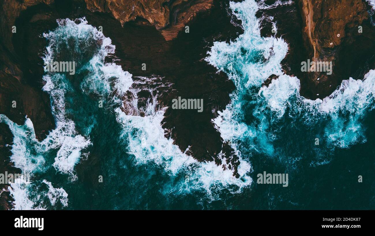 Aerial waves reefs oahu hi-res stock photography and images - Alamy
