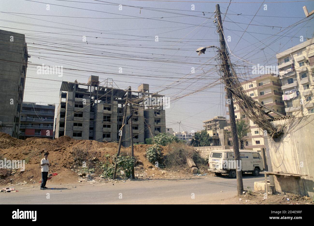 18th September 1993 A confused entanglement of wires carrying mains electricity in a southern Beirut. Stock Photo