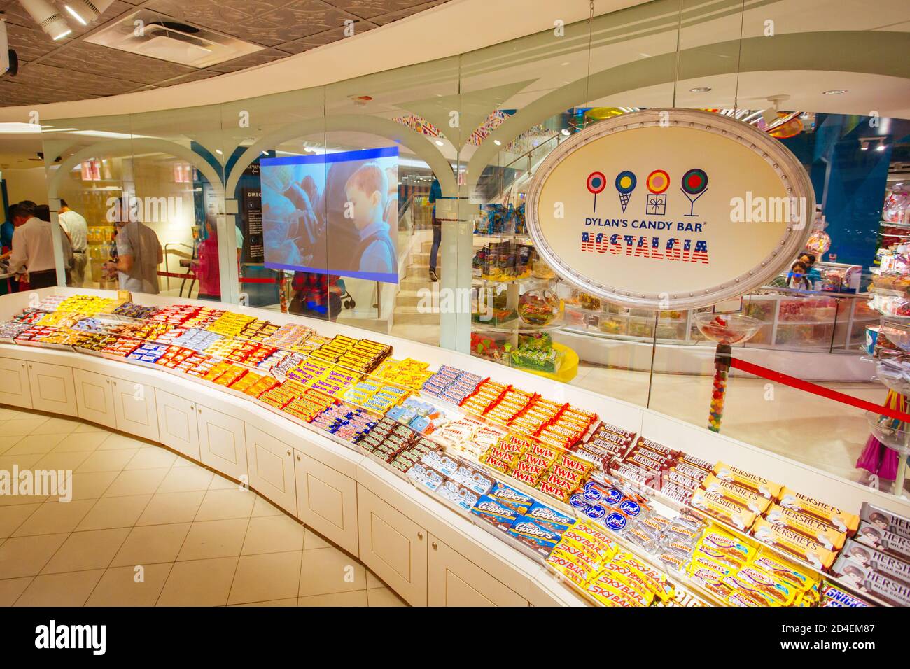 Dylan S Candy Bar In Usa Stock Photo Alamy Dylan S Candy Bar In Usa Stock Photo Alamy