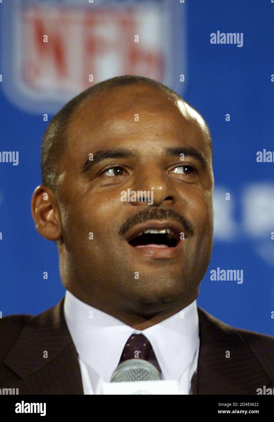 Warren moon hi-res stock photography and images - Alamy