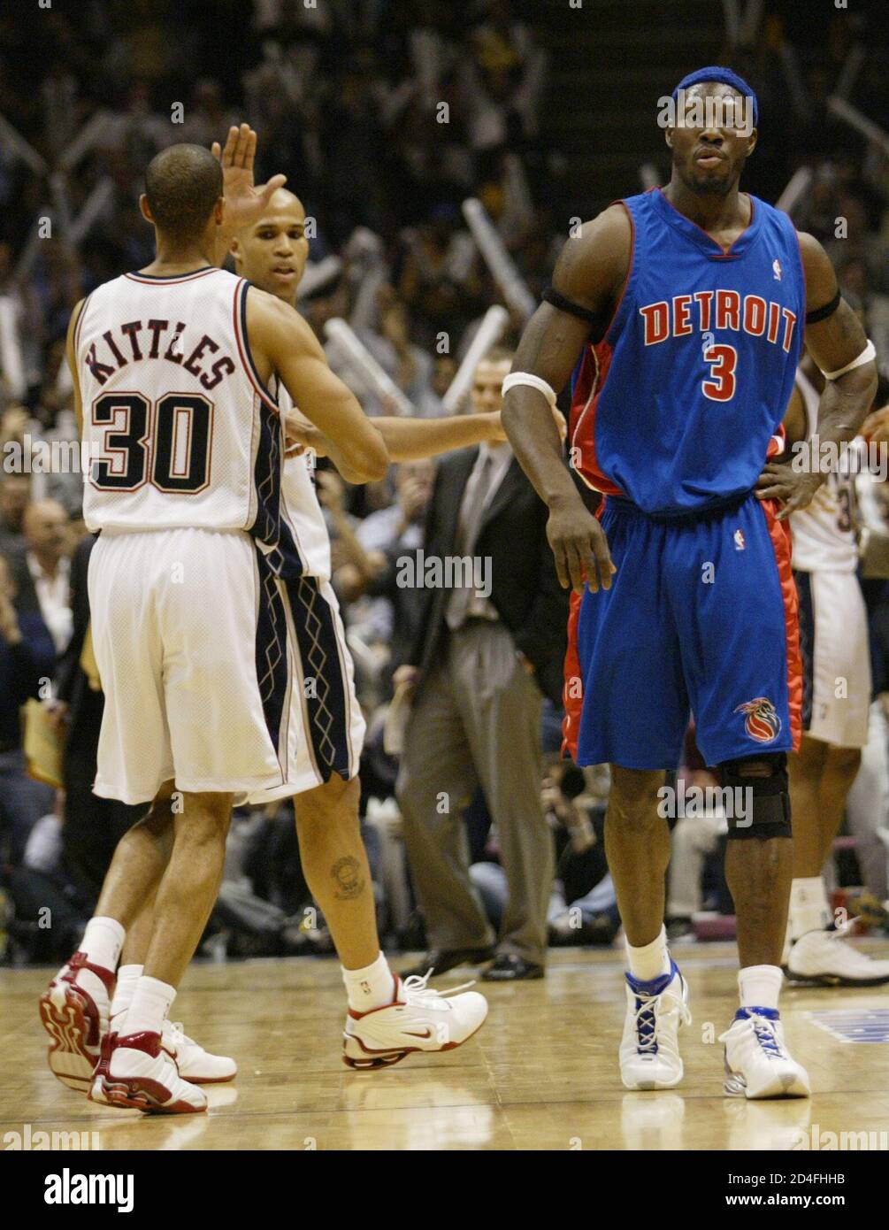 Basketball players high five hires stock photography and images Alamy