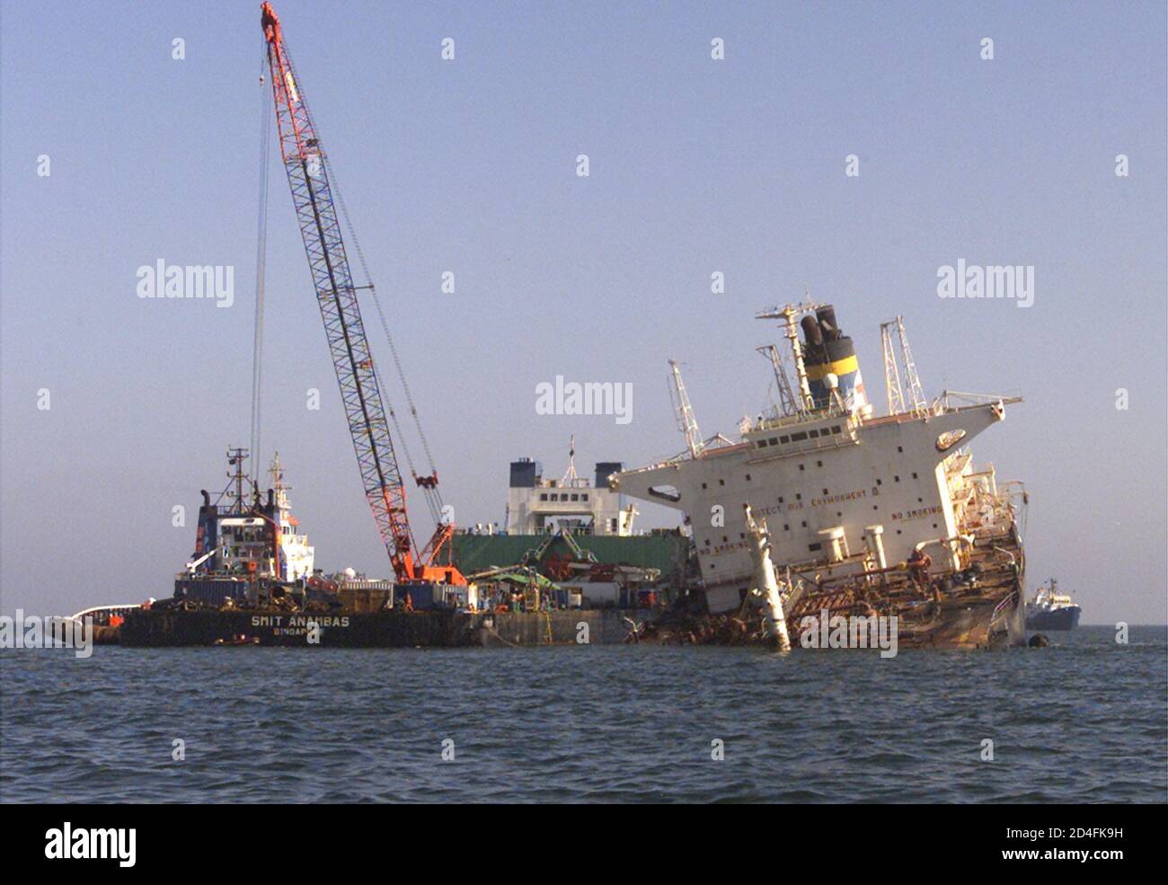 Leaking Oil Tanker High Resolution Stock Photography and Images Alamy