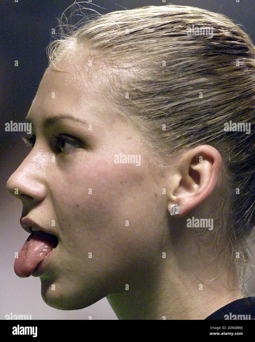 Photo Ancienne D'Anna Kournikova - Chute Lors D'un Match - Vintage 1990s