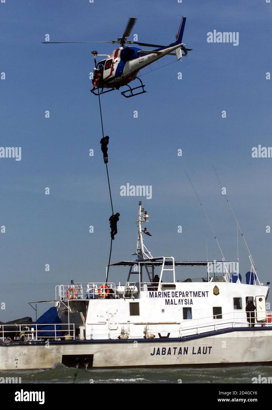 Page 6 - Port Klang High Resolution Stock Photography and Images 
