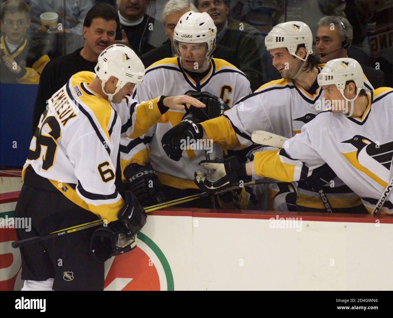 Mario lemieux hi-res stock photography and images - Page 4 - Alamy