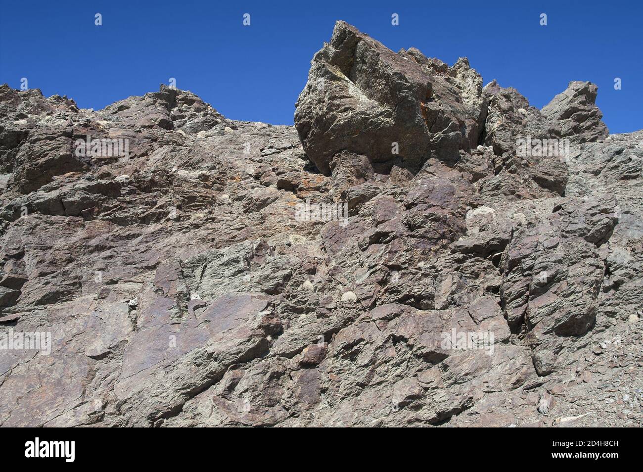 Sierra Nevada, España, Hiszpania, Spain, Spanien; Metamorphic rocks in the upper part of the mountains. Metamorphe Gesteine im oberen Teil der Berge Stock Photo