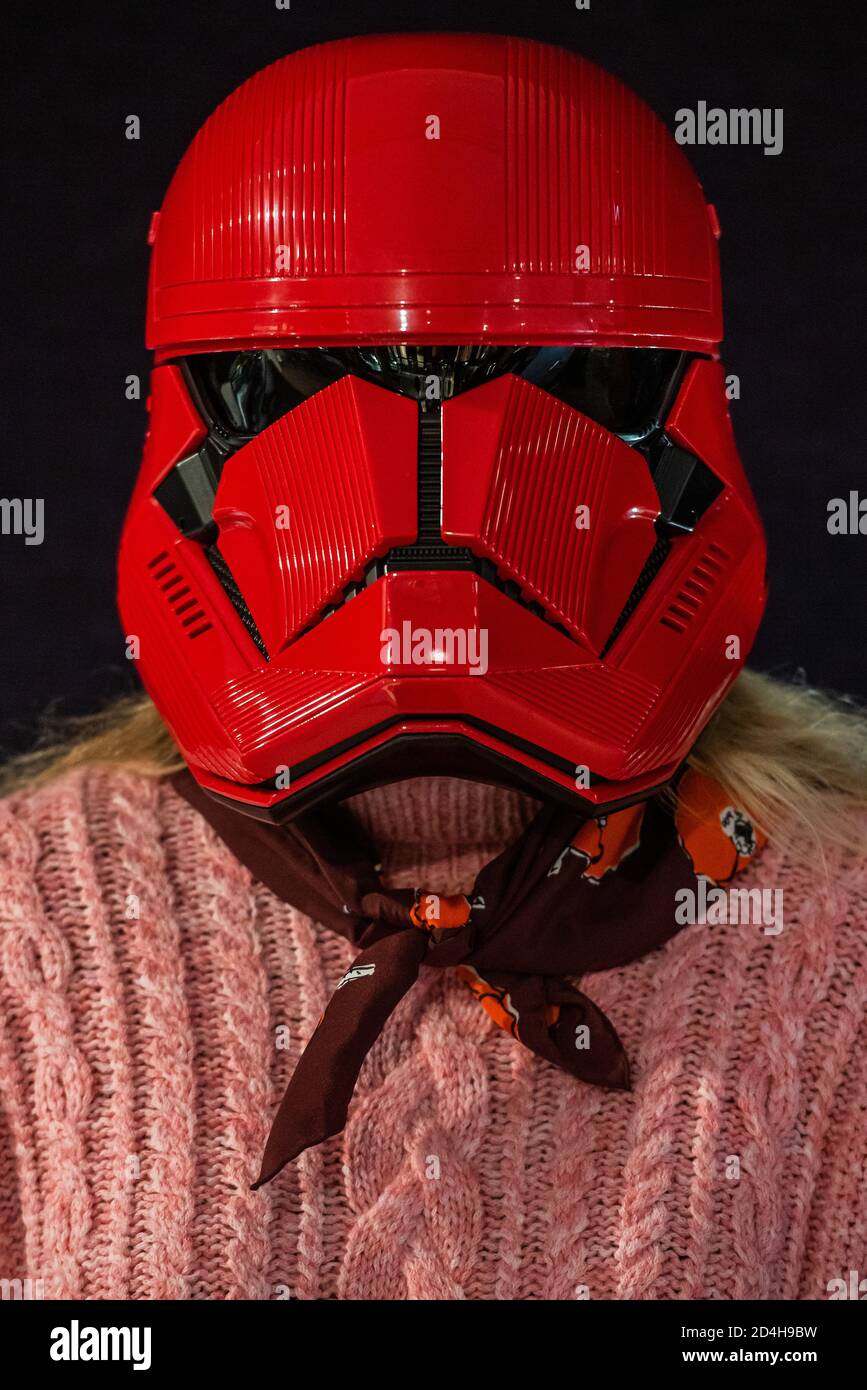 London, UK. 09th Oct, 2020. A screen-used Sith Trooper Helmet from Star Wars: The Rise Of Skywalker (2019), donated to the cause by Lucasfilm. It was created by BAFTA award-winning costume designer Michael Kaplan in a red, distinguishing the new stormtroopers from the classic, white-armoured forces of previous generations, estimate £20,000-30,000 - Preview of Bonhams' Entertainment Memorabilia sale, including a collection to be sold for the benefit of BAFTA, in Knightsbridge. Credit: Guy Bell/Alamy Live News Stock Photo