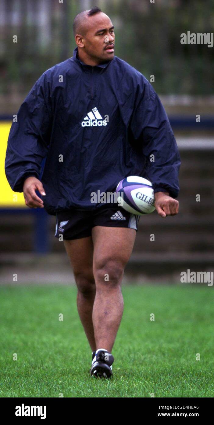 New Zealand Rugby International Winger Jonah Lomu Walks With The Ball During A Team Training Session At Golden Acre Rugby Ground In Edinburgh November 23 2001 New Zealand Face Scotland On Saturday