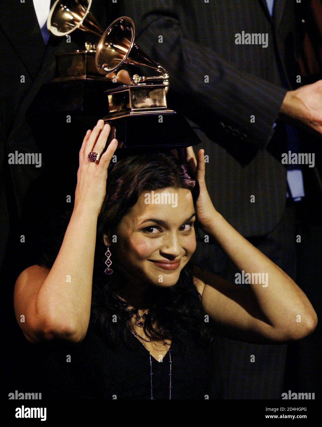 Norah jones grammy hires stock photography and images Alamy