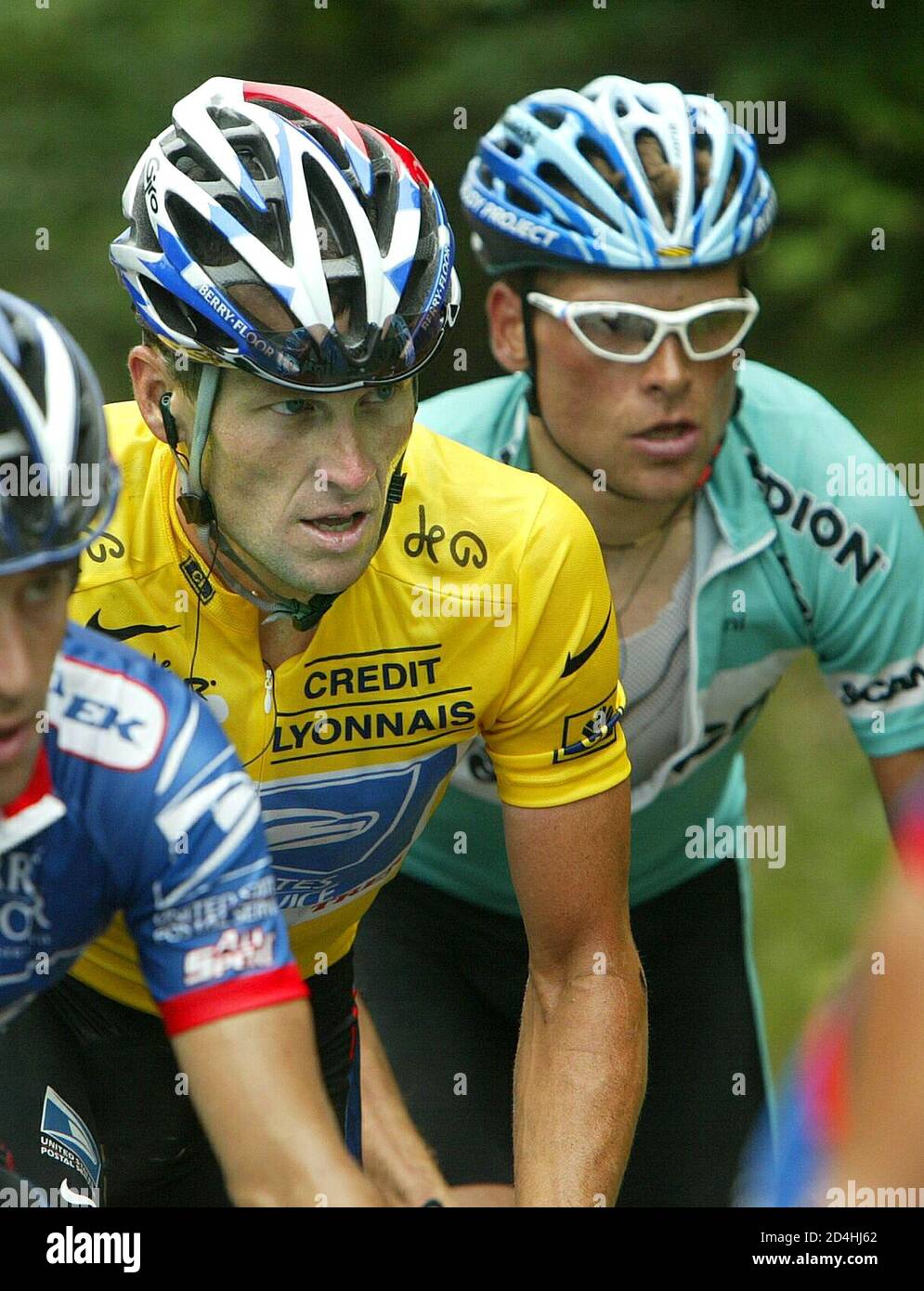 Lance Armstrong Of The Usa Rides With Bianchi Team Rider Jan Ullrich Of Germany During The Sixteenth Stage Of The Tour De France Stock Photo Alamy Lance Armstrong Of The Usa Rides With Bianchi Team Rider Jan Ullrich Of Germany During The Sixteenth Stage Of The Tour De France Stock Photo Alamy
