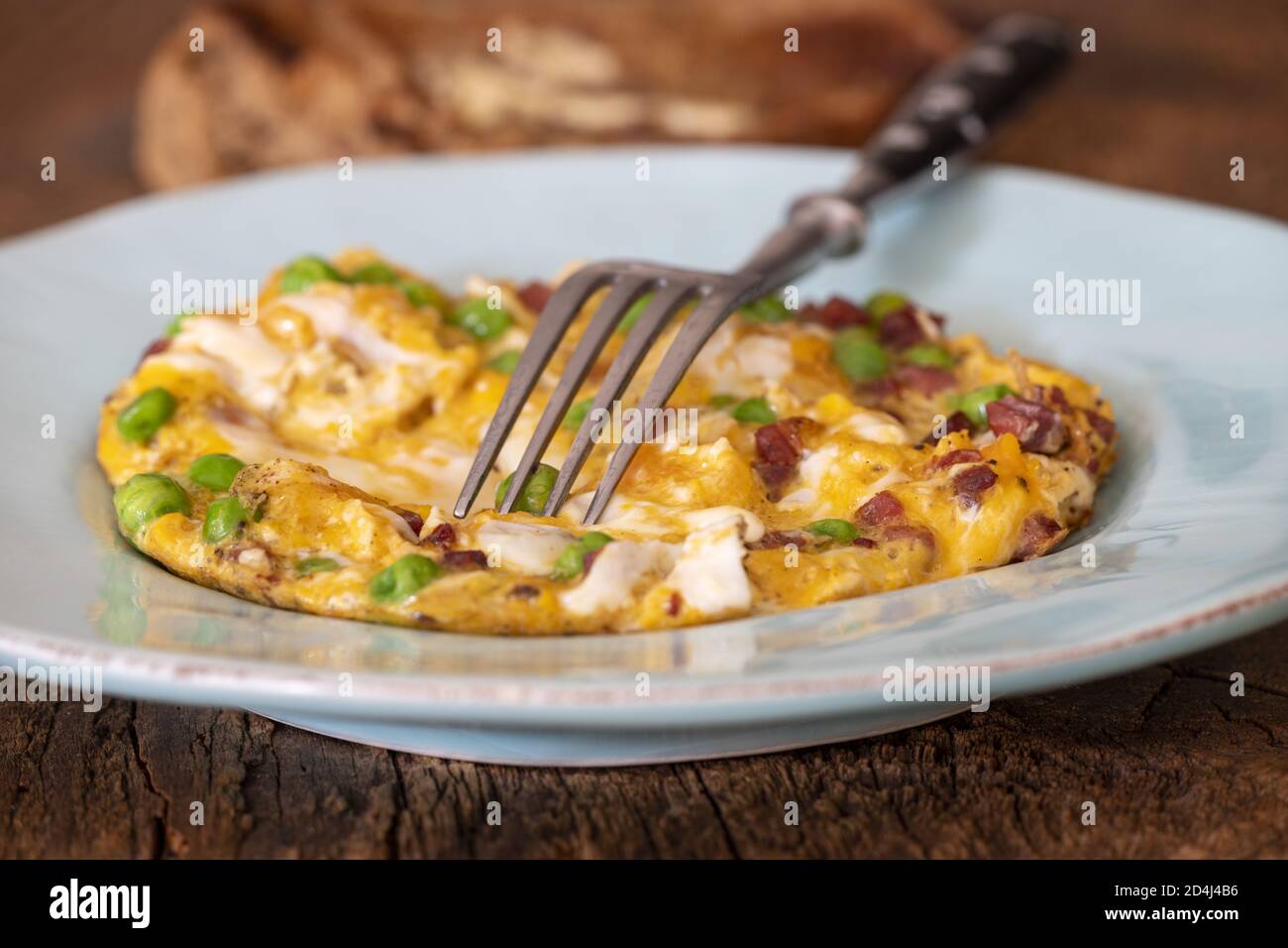 italienische Frittata auf dem Teller Stock Photo - Alamy italienische Frittata auf dem Teller Stock Photo - Alamy