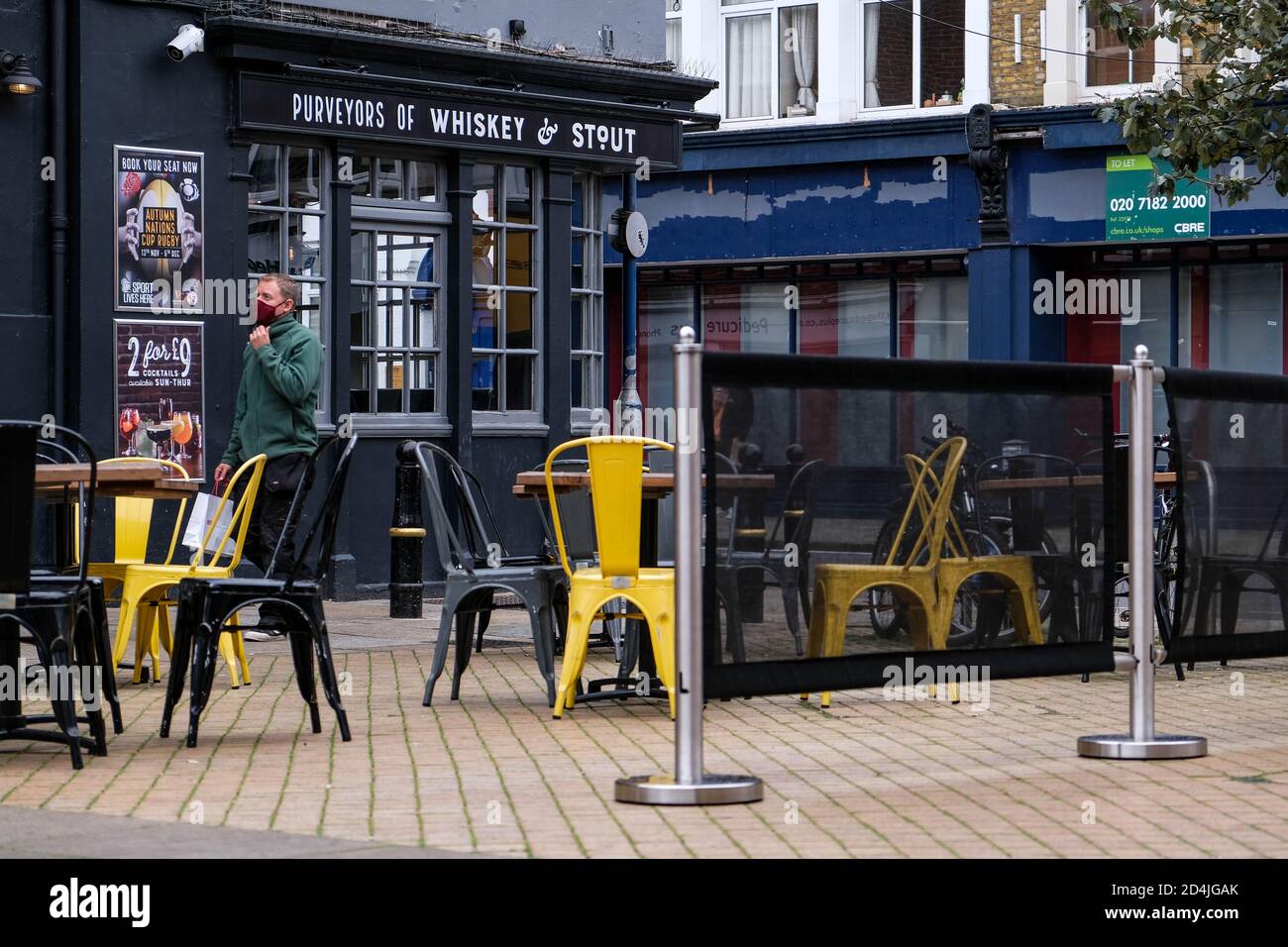 London UK October 09 2020, O’Neils Pub Hospitality Chain Business With No Customers In Ourside Seating Area Amid COVID-19 Pandemic Stock Photo