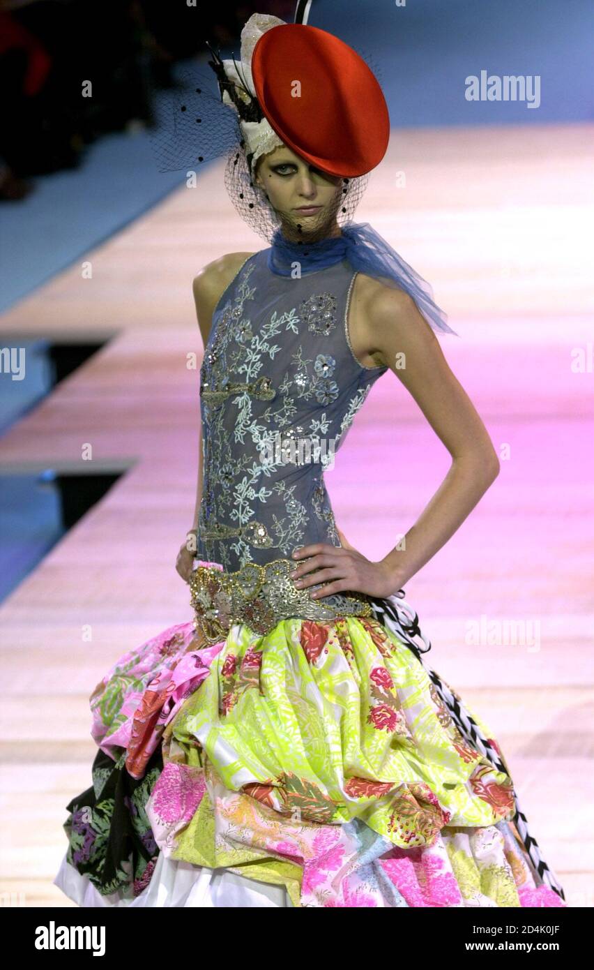 Christian lacroix 2002 hi-res stock photography and images - Alamy