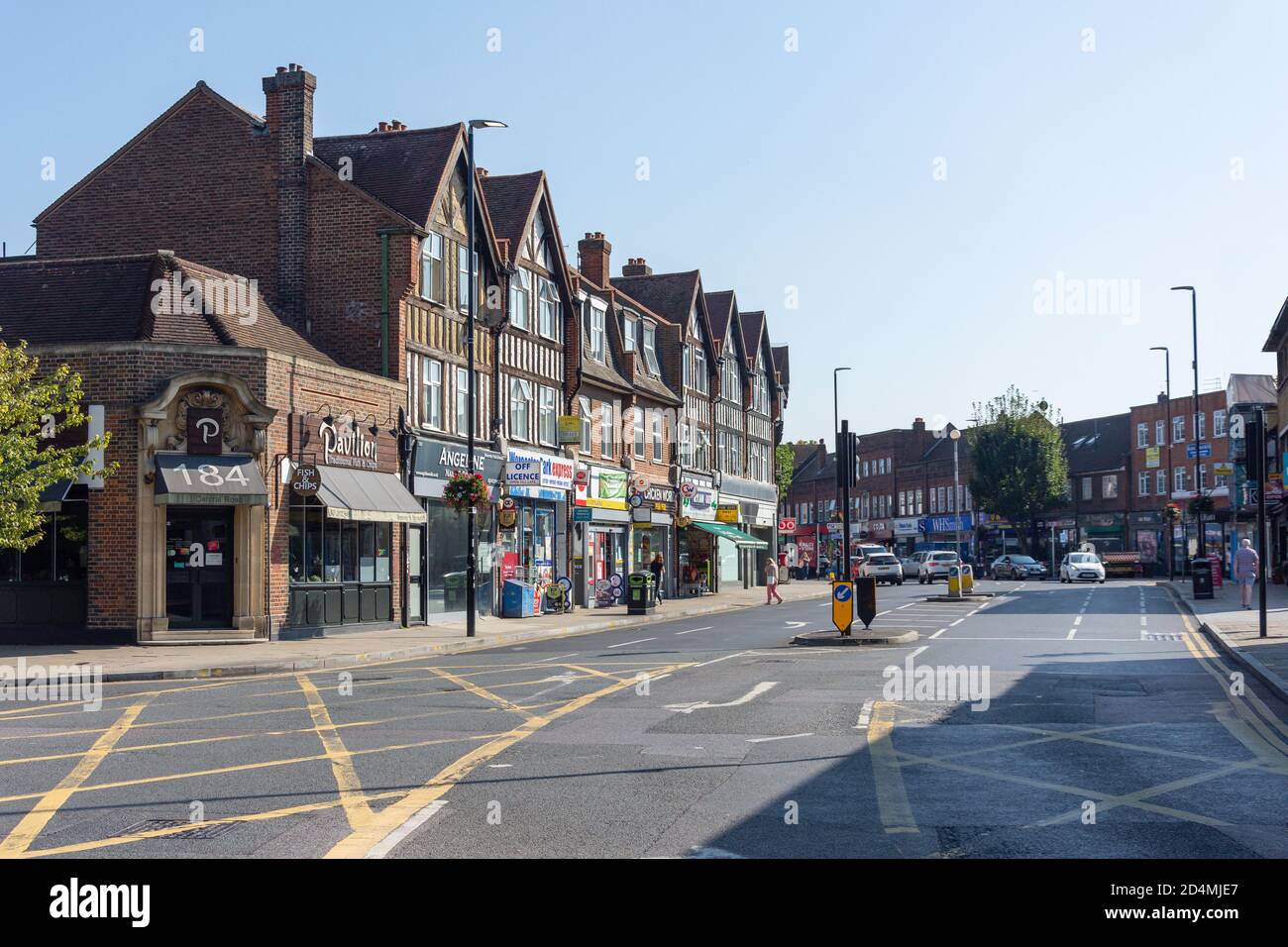 Shops high street traffic central road worcester park london bor hires