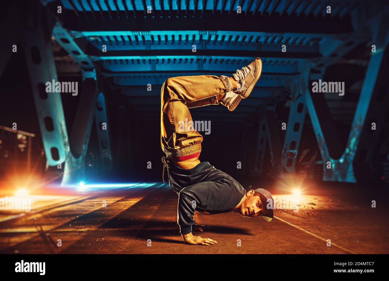 Young Cool Man Break Dancer Standing On Hands Upside Down Urban Bridge With Cool And Warm Lights Background Stock Photo Alamy Young Cool Man Break Dancer Standing On Hands Upside Down Urban Bridge With Cool And Warm Lights Background Stock Photo Alamy