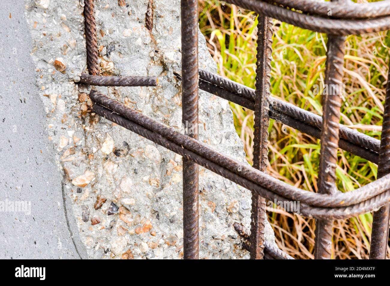 concrete reinforcing mesh structure Stock Photo Alamy
