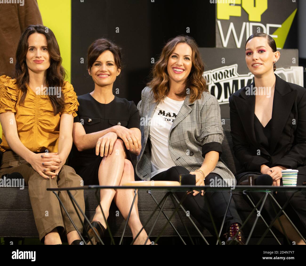Stars of The Haunting of Bly Manor & The Haunting of Hill House at NYCC 2018 Stock Photo