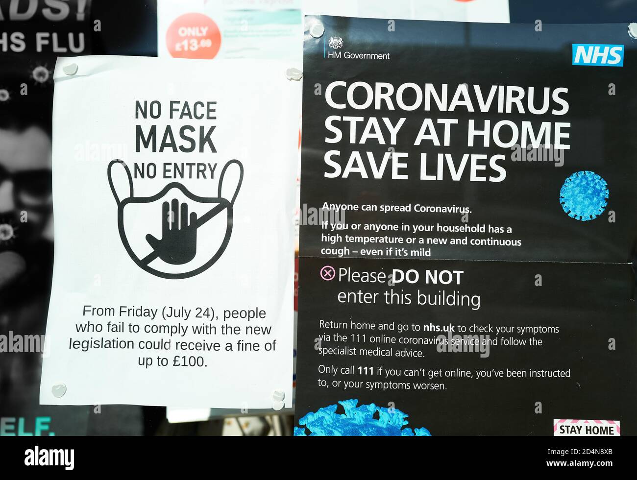 'No face mask, no entry' poster in the window of a shop at Oakham, Rutland, England, during the coronavirus epidemic, October 2020. Stock Photo