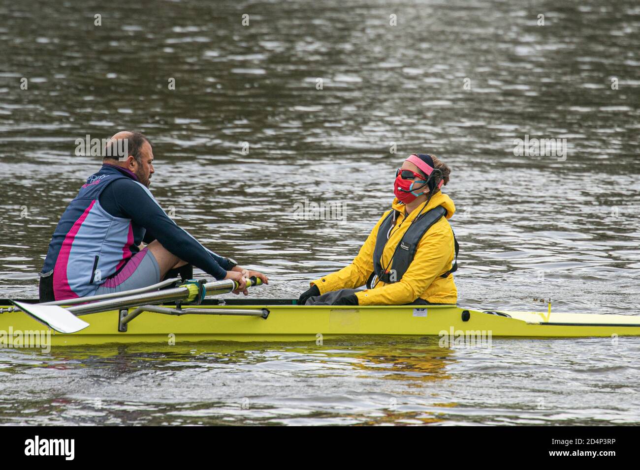Putney Riverside Rowing The boat race london movement hi-res stock photography and images - Alamy