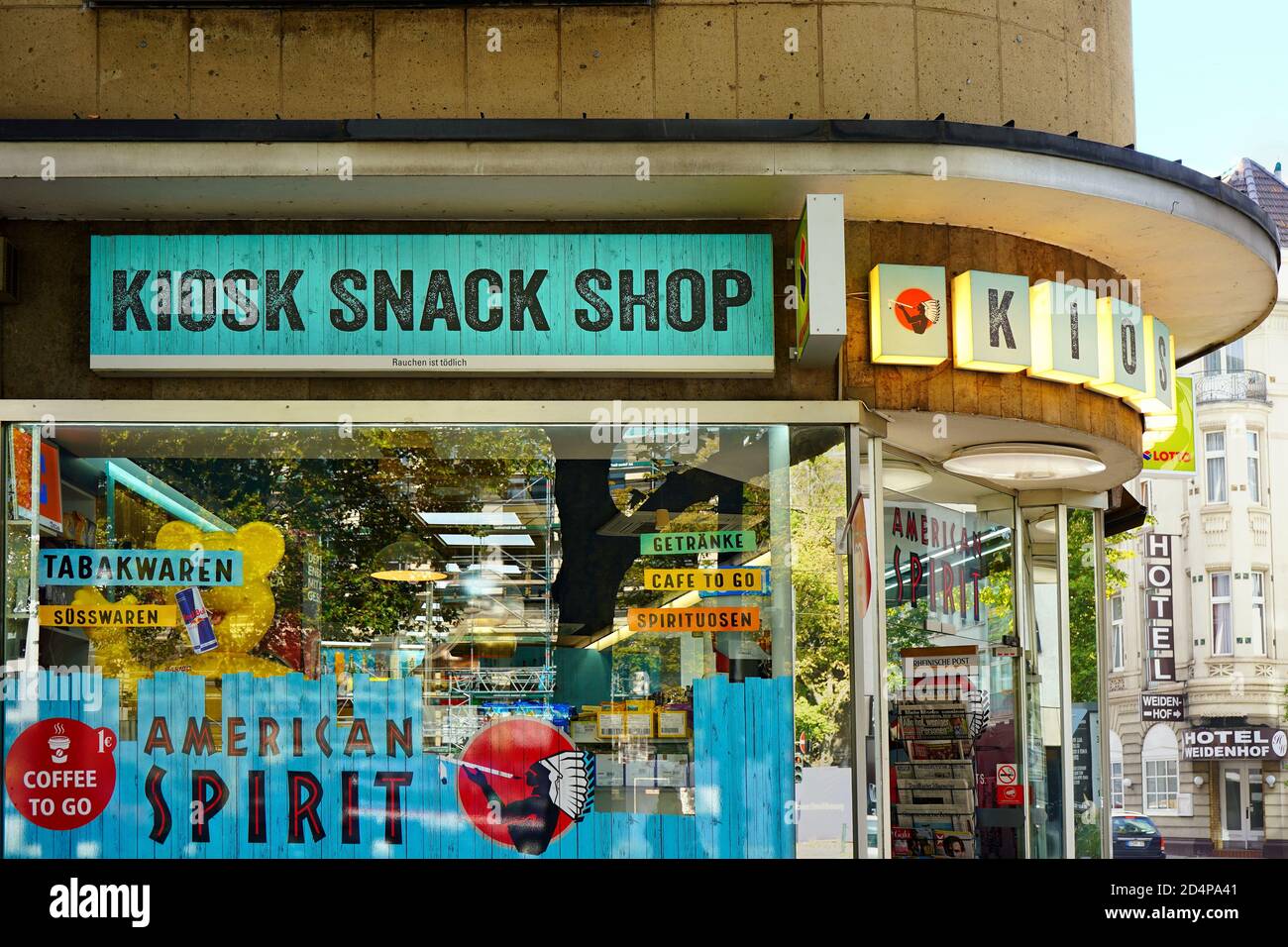 Unique and colourful corner shop / kiosk in Düsseldorf, Germany. Stock Photo