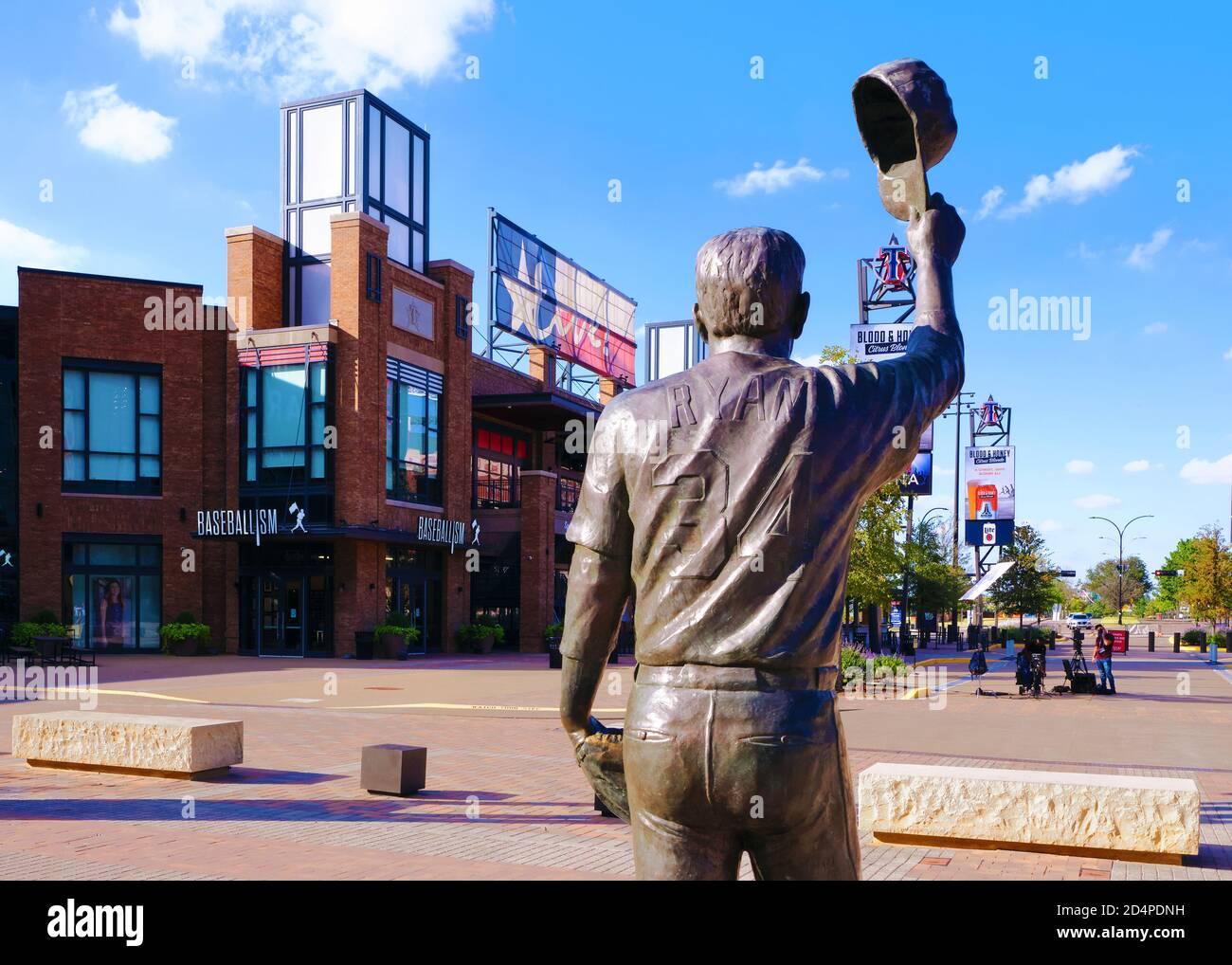Globe Life Field Ryan Statue 0810212 Stock Photo Alamy
