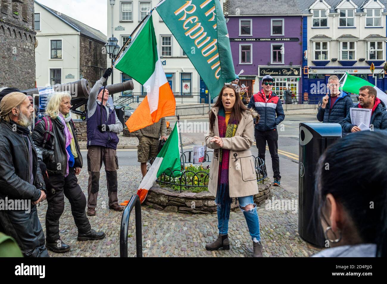 Macroom, West Cork, Ireland. 10th Oct, 2020. A small group of around 40 people gathered outside the Macroom Castle gates this afternoon to protest against what the organiser, Elaine O'Shea, describes as 'Draconian restrictions'. The protestors also bemoaned the lockdown restrictions. Additionally, the event was an anti-corruption demonstration. The organiser of the protest, Elaine O'Shea from Macroom, spoke at the protest. Credit: AG News/Alamy Live News Stock Photo