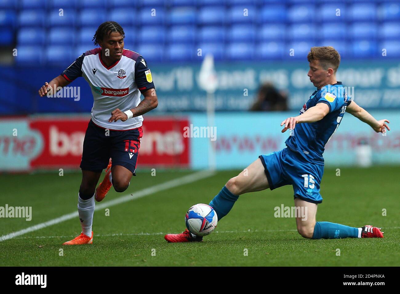 Boltons Jamie Mascoll battles with Grimsbys Harry Clifton during the Sky Bet League 2 match between Bolton Wanderers and Grimsby Town at the Reebok Stadium, Bolton on Saturday 10th October 2020. (Credit: Chris Donnelly | MI News) Credit: MI News & Sport /Alamy Live News Stock Photo