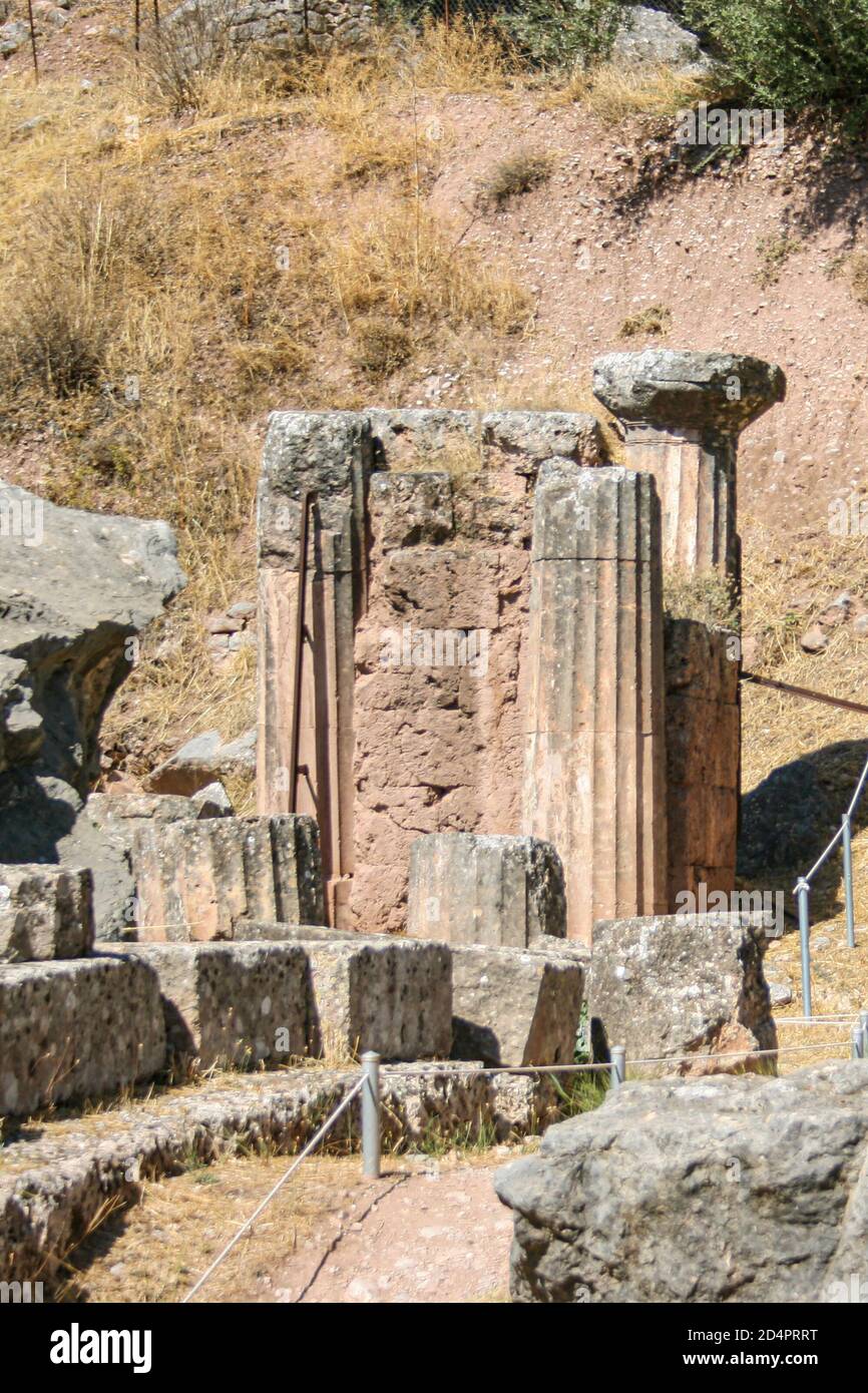 Delphi athena pronaia 2025